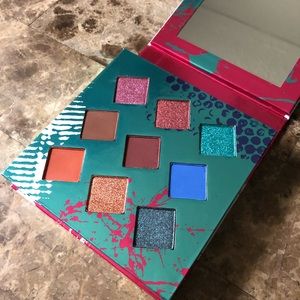 Living in Color by Hank and Henry eyeshadow palette